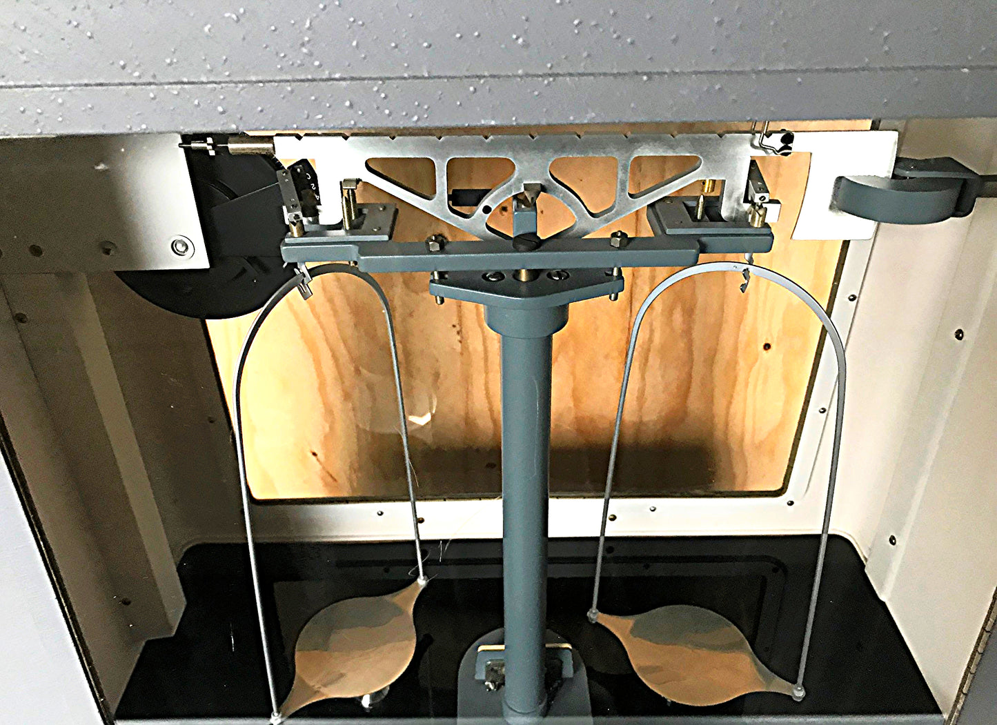 VINTAGE CHRISTIAN BECKER ENCLOSED 200 g APOTHECARY CHAINOMATIC BALANCE FREE SHIP