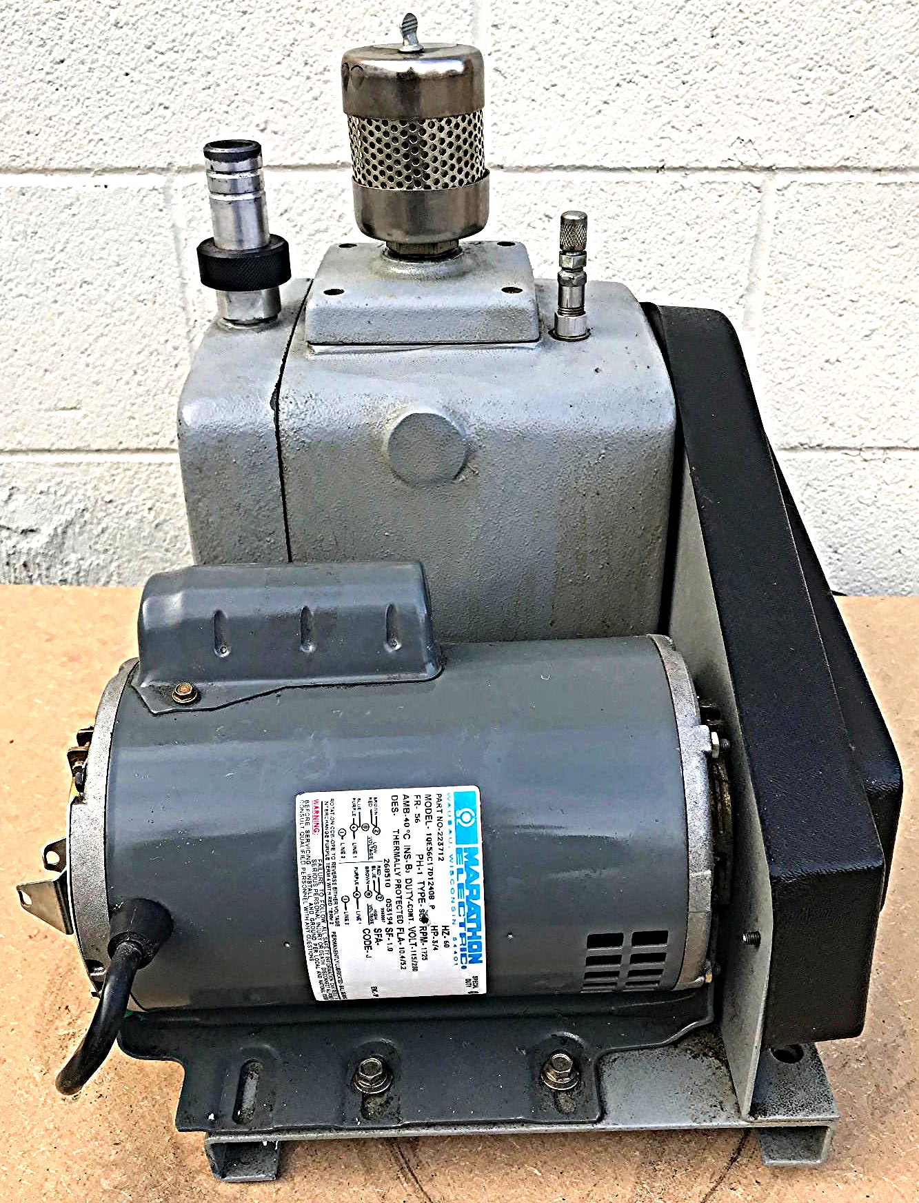 PRECISION SCIENTIFIC MODEL D 150 ROTARY VANE VACUUM PUMP WATCH VIDEO FREE SHIP