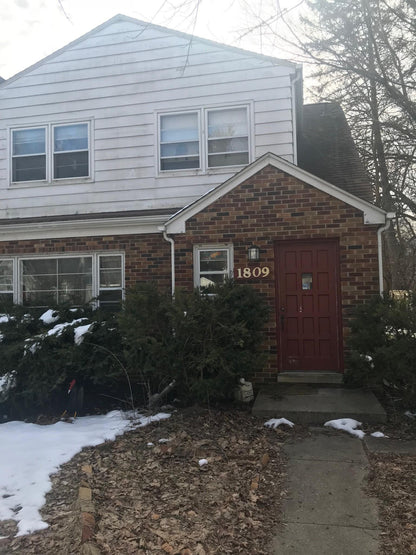 BALDWIN STREET LISTING