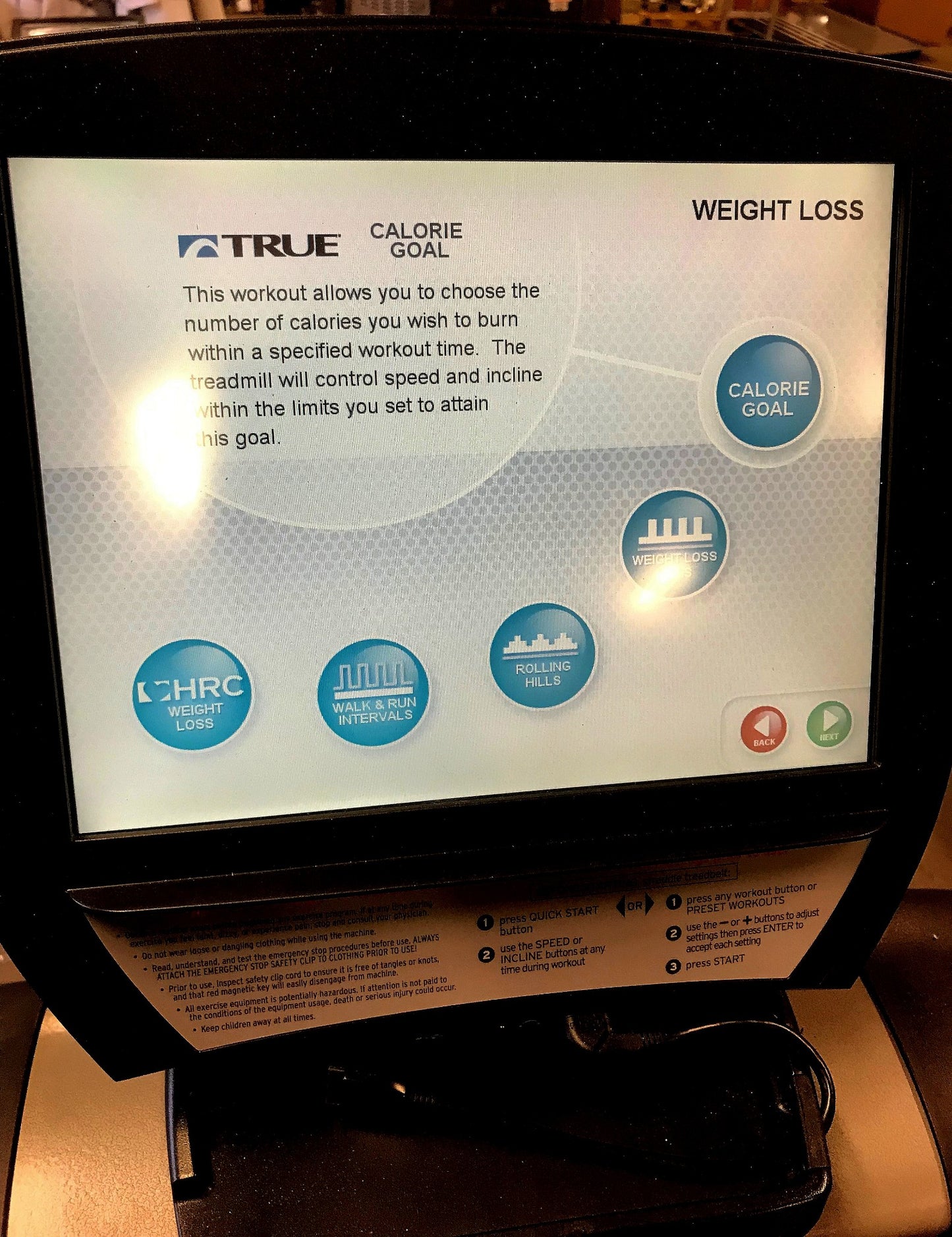 TRUE CS800 with TOTAL BODY TRAINING TOUCH SCREEN HEAVY DUTY TREADMILL WATCHVIDEO