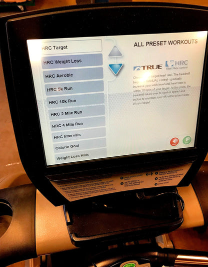 TRUE CS800 with TOTAL BODY TRAINING TOUCH SCREEN HEAVY DUTY TREADMILL WATCHVIDEO