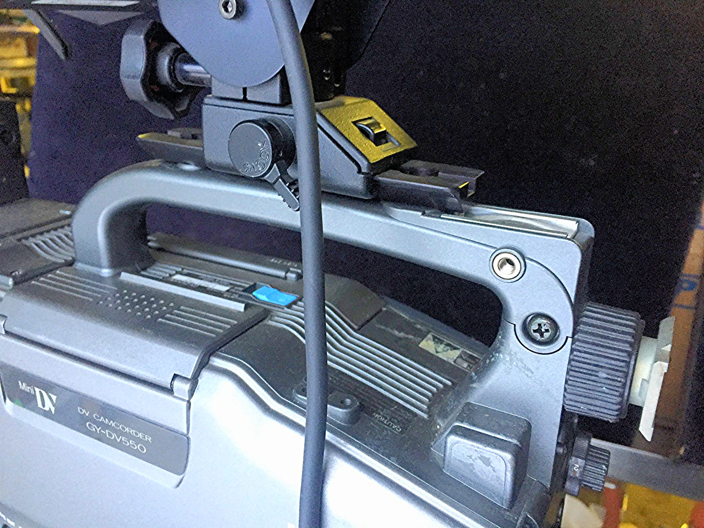 JVC MINI DV GY-DV550 POWER MACRO ZOOM LENS & TELEPROMPTER VIEWFINDER FREE SHIP