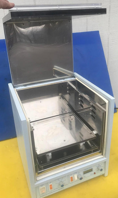 VWR AMERSHAM LIFE SCIENCE HYBRIDIZATION SHAKER OVEN RPN 2511 FREE SHIPPING