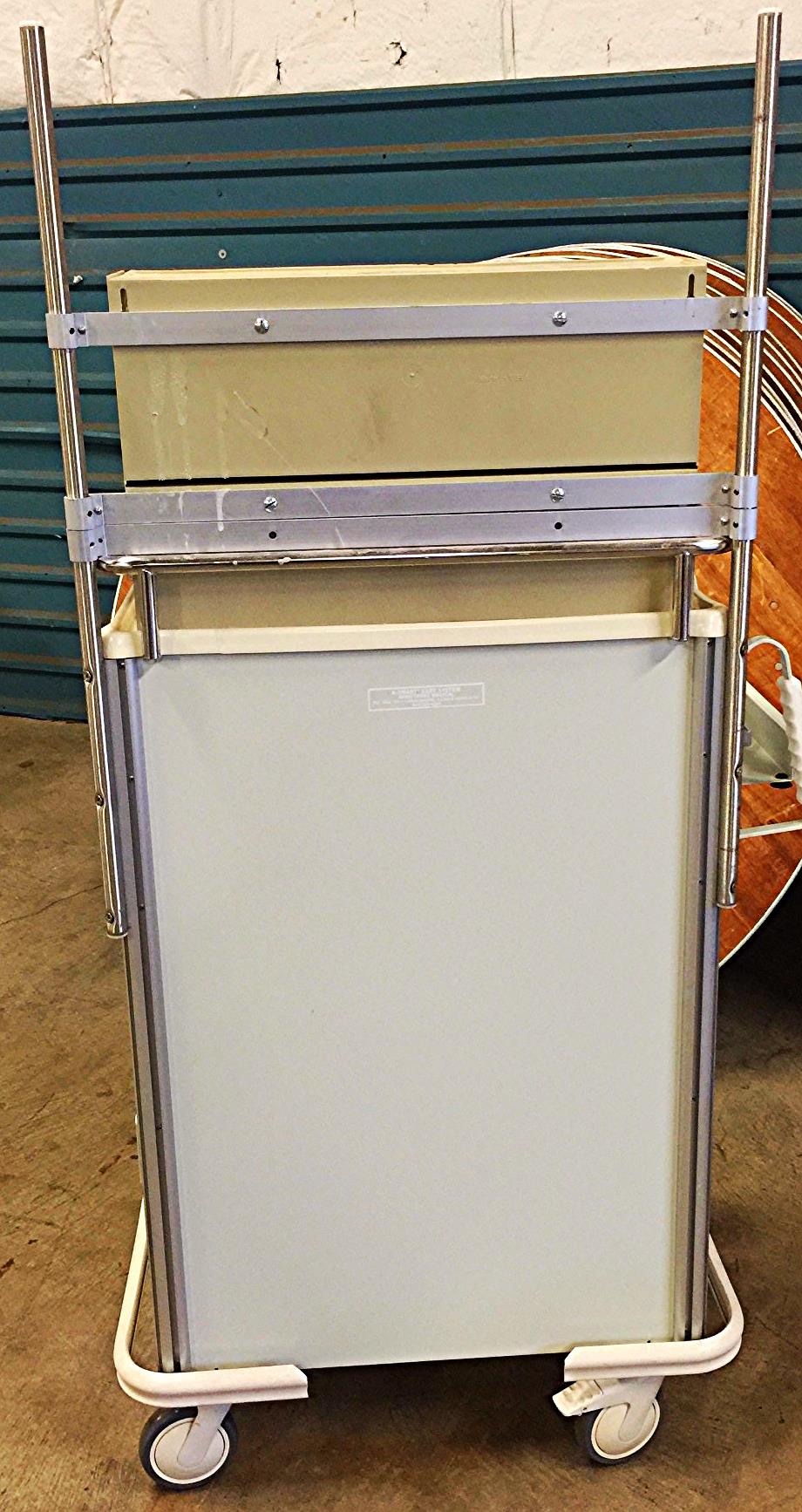 ARMSTRONG MEDICAL A-SMART CRASH SUPREME CLINIC LAB TOOL CART w/ BINS HEAVY DUTY