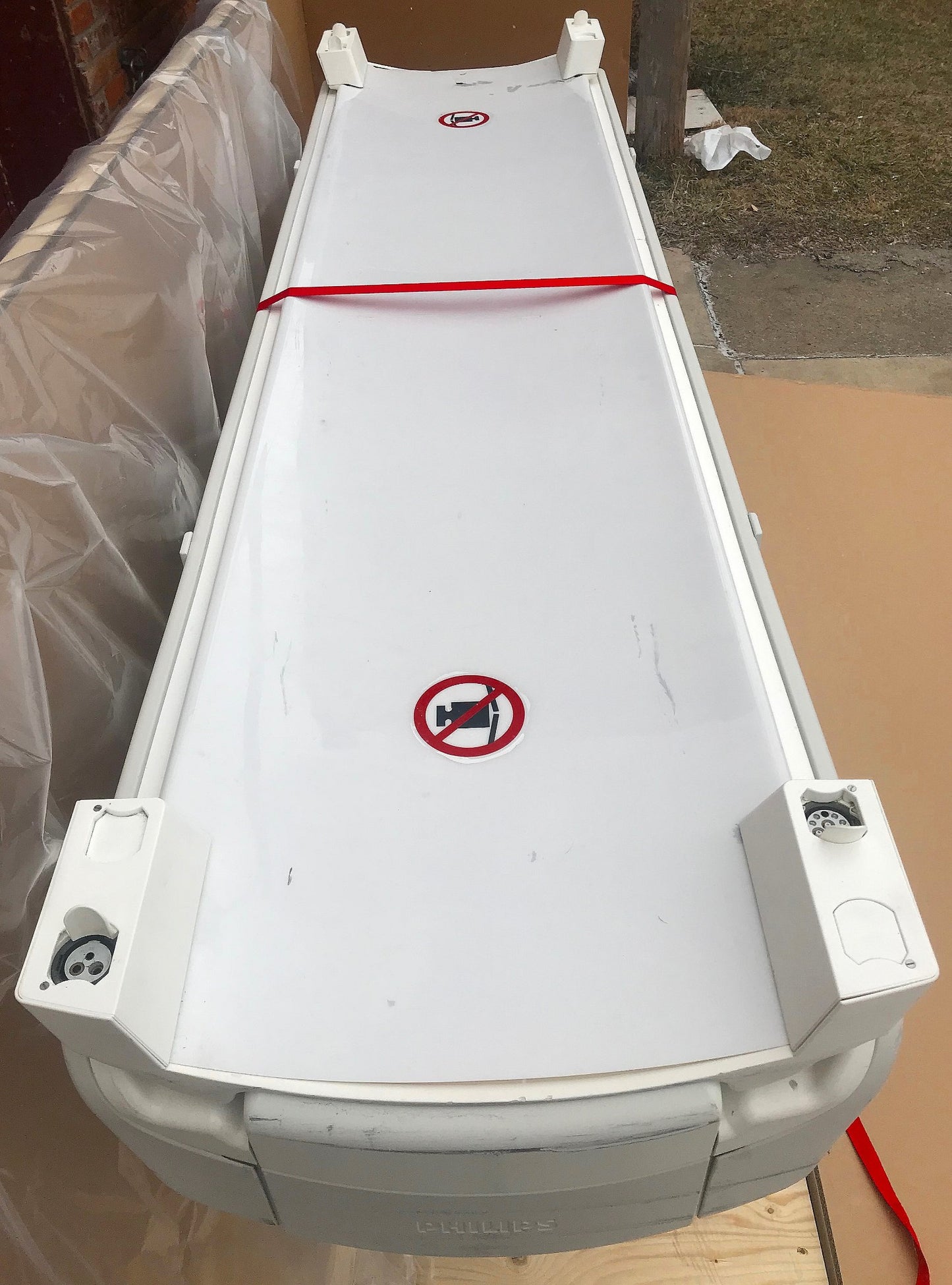 PHILIPS INGENIA 3.0T MRI SYSTEM & FLEX TRAK NON MAGNETIC MRI TROLLEY WATCH VIDEO