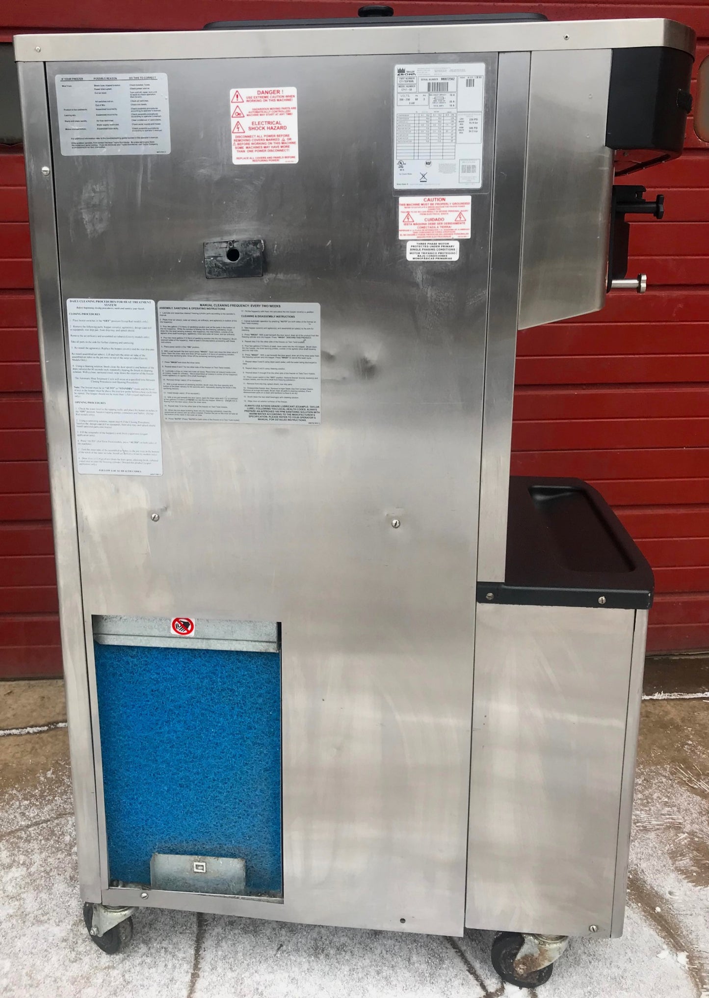 TAYLOR CROWN C717‑33 YOGURT ICE CREAM SHAKE SOFT FREEZER WHEELS MANUAL FREE SHIP