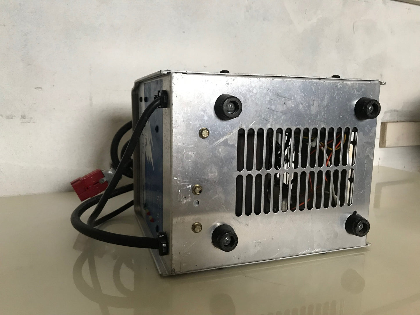 MAC SCR 24 VOLT BATTERY CHARGER