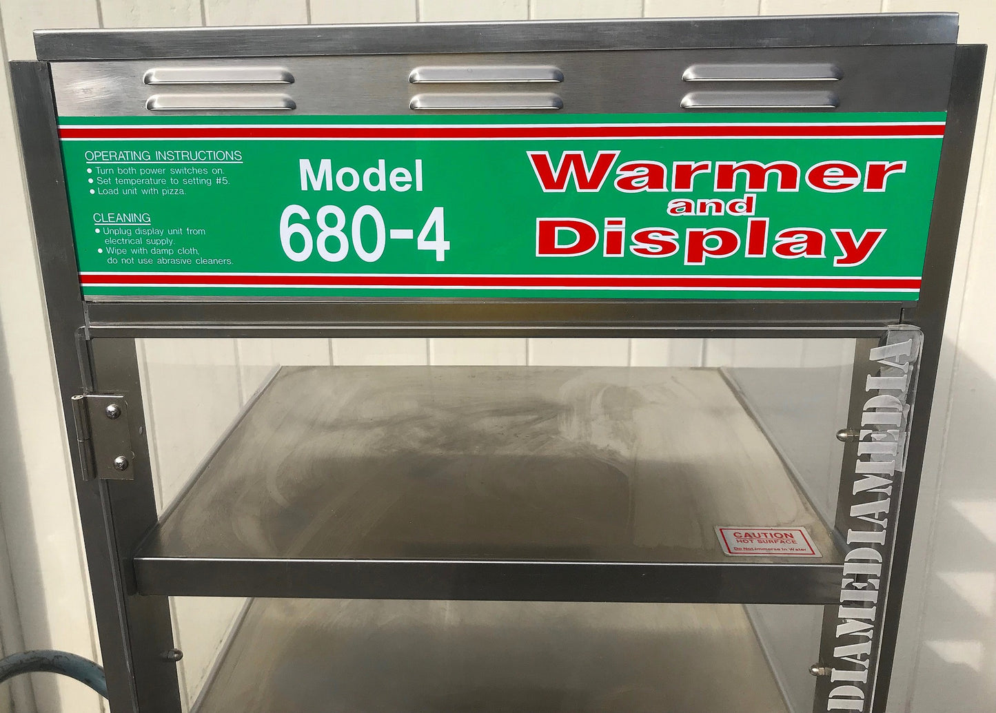 WISCO 680-4 MERCHANDISER DISPLAY 4 HEATED SHELVES PIZZA WARMER FREE SHIPPING
