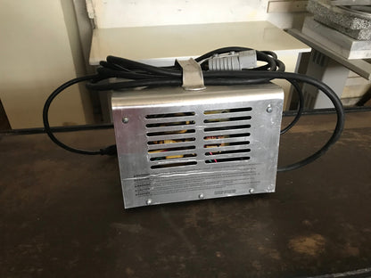 MAC SCR 24 VOLT BATTERY CHARGER