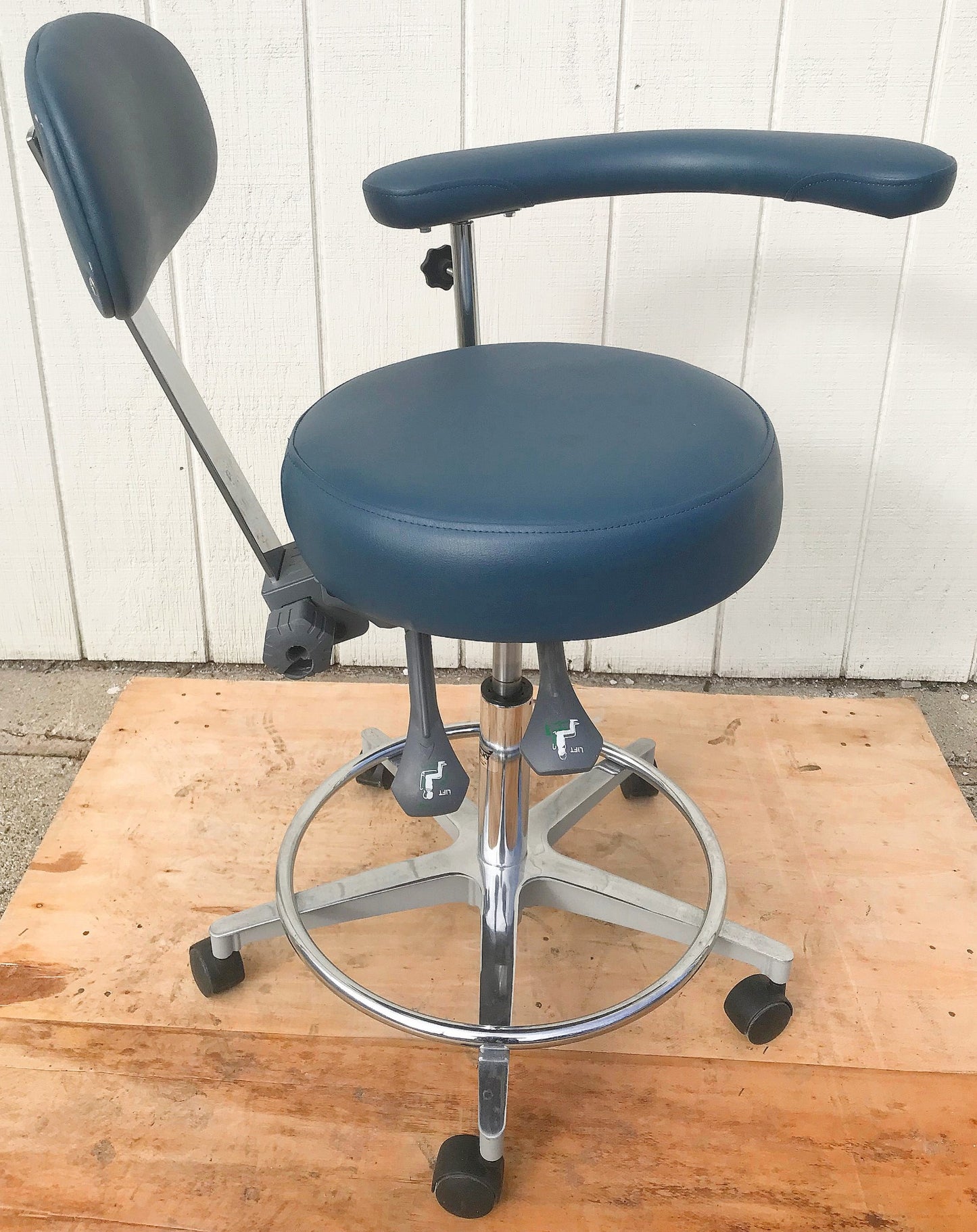 GALAXY EXAM ADJUSTABLE AIR LIFT MEDICAL DENTAL TATOO VET STOOL CHAIR FREE SHIP