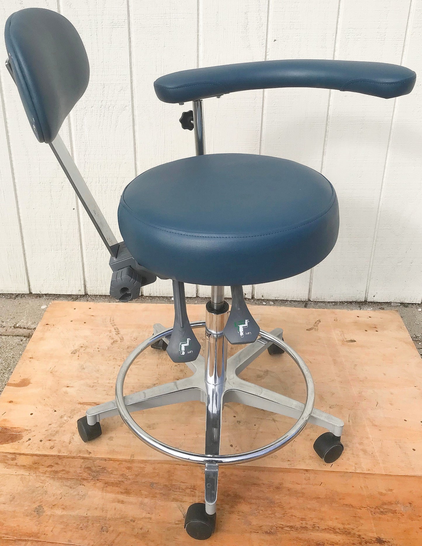GALAXY EXAM ADJUSTABLE AIR LIFT MEDICAL DENTAL TATOO VET STOOL CHAIR FREE SHIP