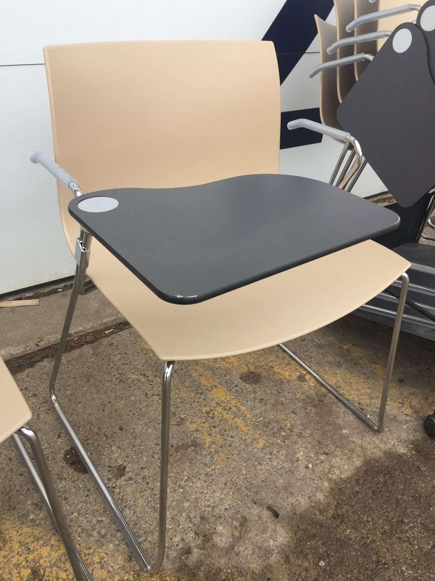 Lot 10 ARPER CATIFA 46 SLED BASE ARM CHAIR BASE WHEELS LIEVORE MOLINA FREE SHIP