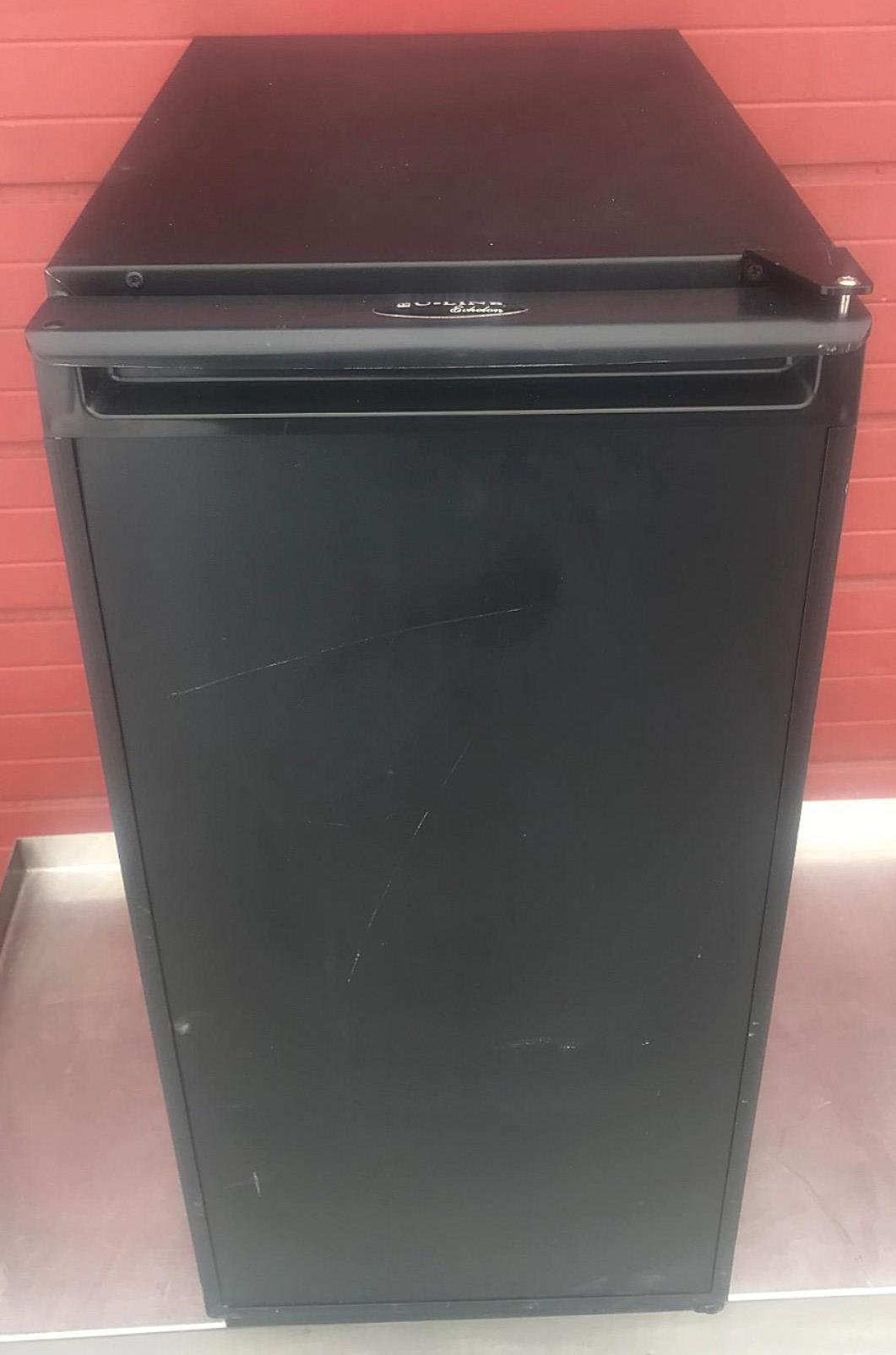 U-LINE MODEL U-BI2115B-00 15 Inch Undercounter Crescent Ice Maker FREE SHIPPING