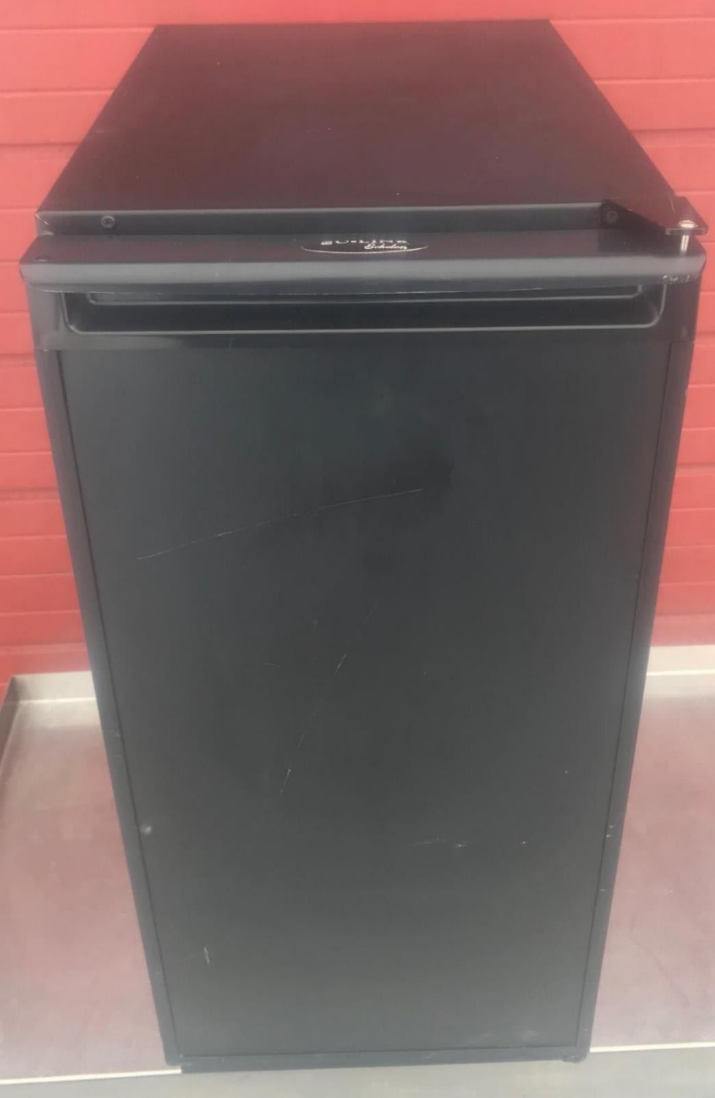 U-LINE MODEL U-BI2115B-00 15 Inch Undercounter Crescent Ice Maker FREE SHIPPING