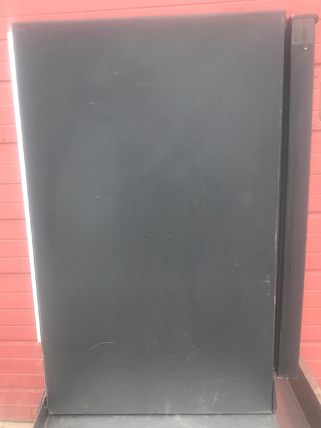 U-LINE MODEL U-BI2115B-00 15 Inch Undercounter Crescent Ice Maker FREE SHIPPING