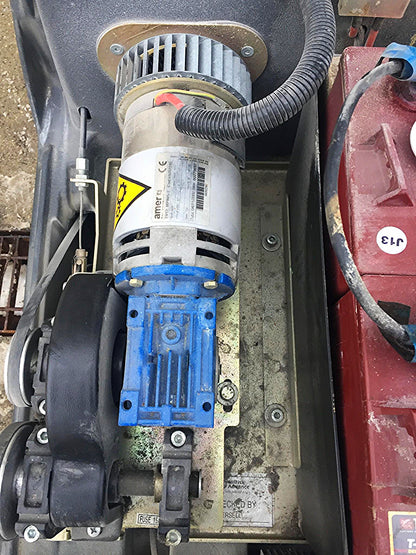 NILFISK ADVANCE TERRA 128B WALK BEHIND 28" SWEEPER CHARGER WATCH VIDEO FREE SHIP