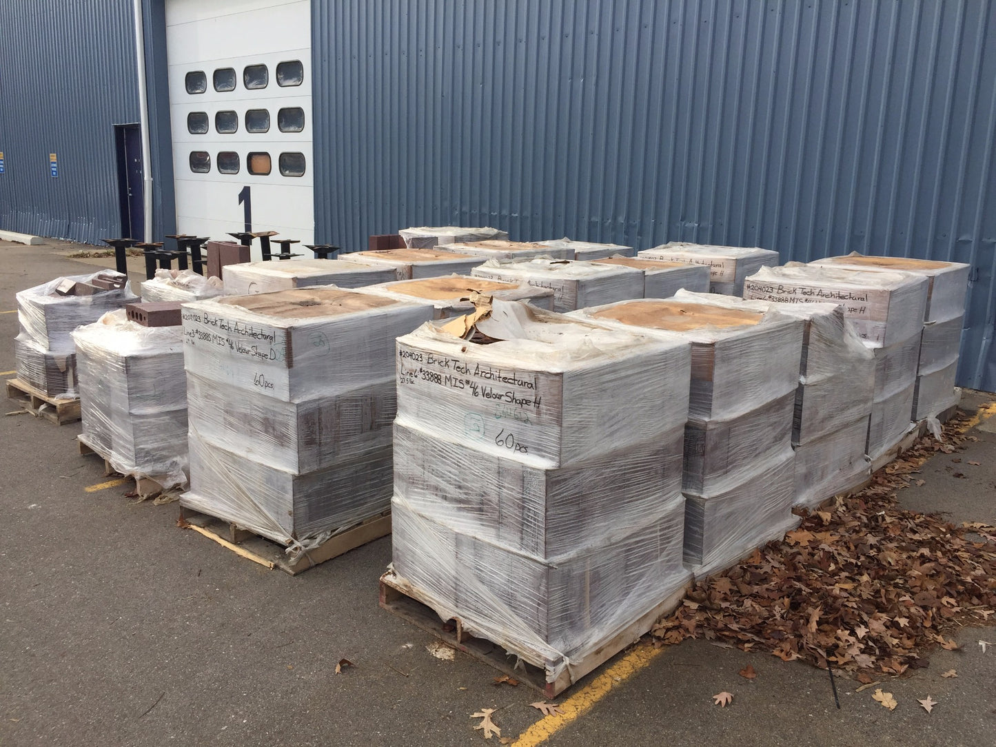 BN RARE ARCHITECTURAL REFRACTORY FIRE RESISTANT BRICK PALLET BRICKS TECH DESIGN