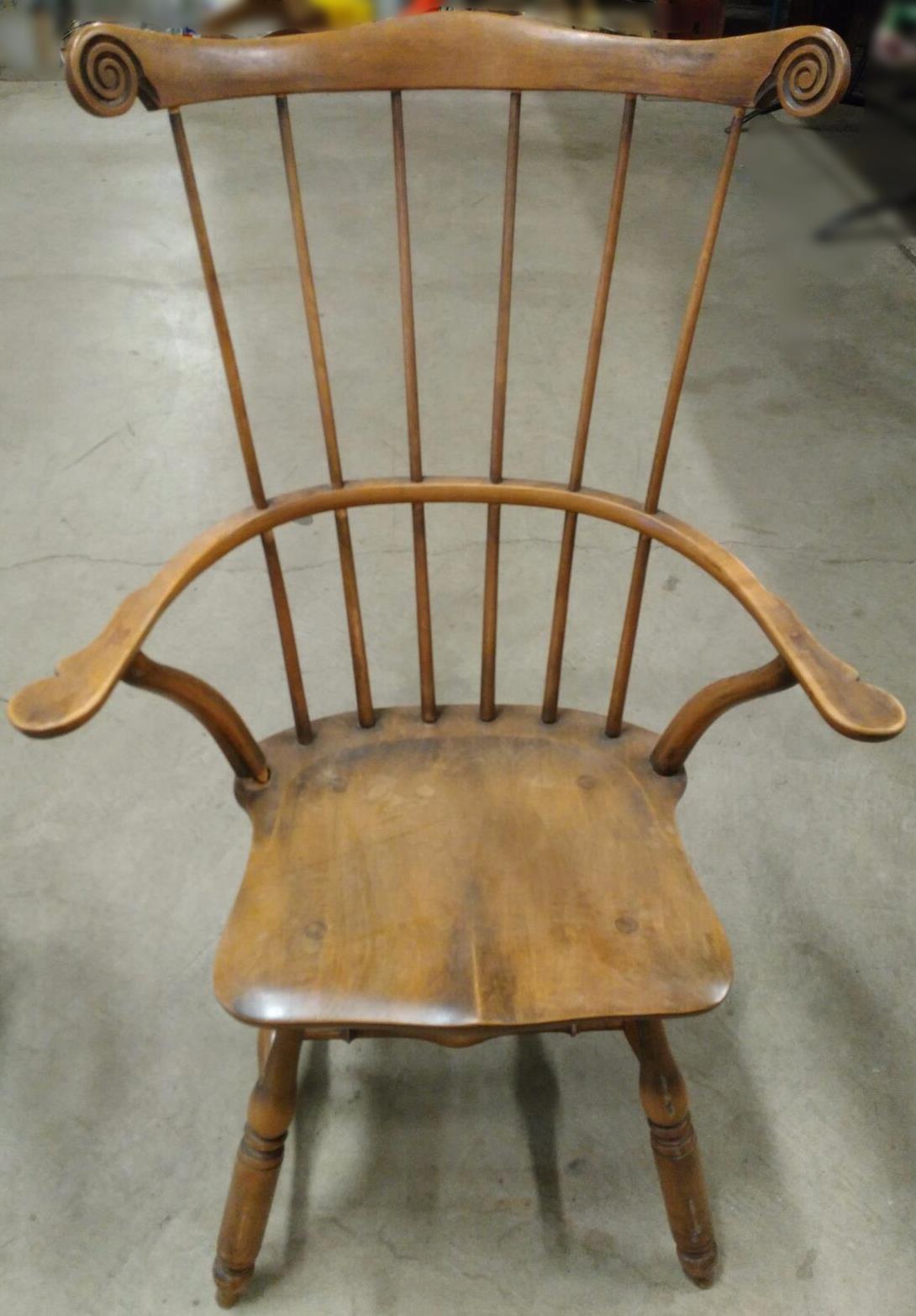 BEAUTIFUL PAIR VINTAGE WINDSOR MAPLE CHAIR SPINDLE CHAIRS CHARLOTTE FURNITURE Co