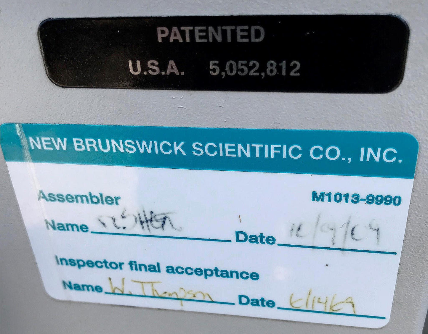 NEW BRUNSWICK EPPENDORF I2500KC REFRIGERATED SHAKER LARGE CAPAC FLOOR INCUBATOR