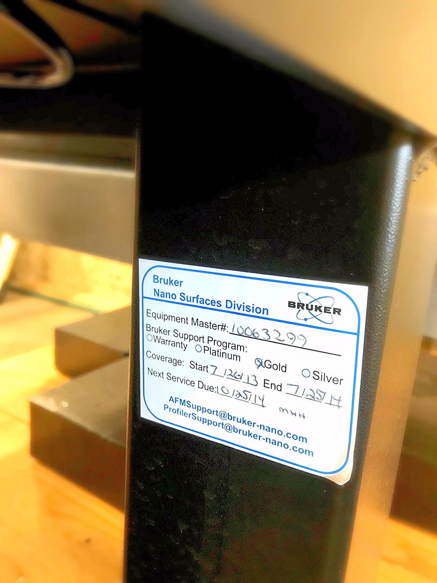 VEECO DIGITAL INSTRUMENT DIMENSION V D3100V MICROSCOPE NANOMECHANIICAL TMC TABLE