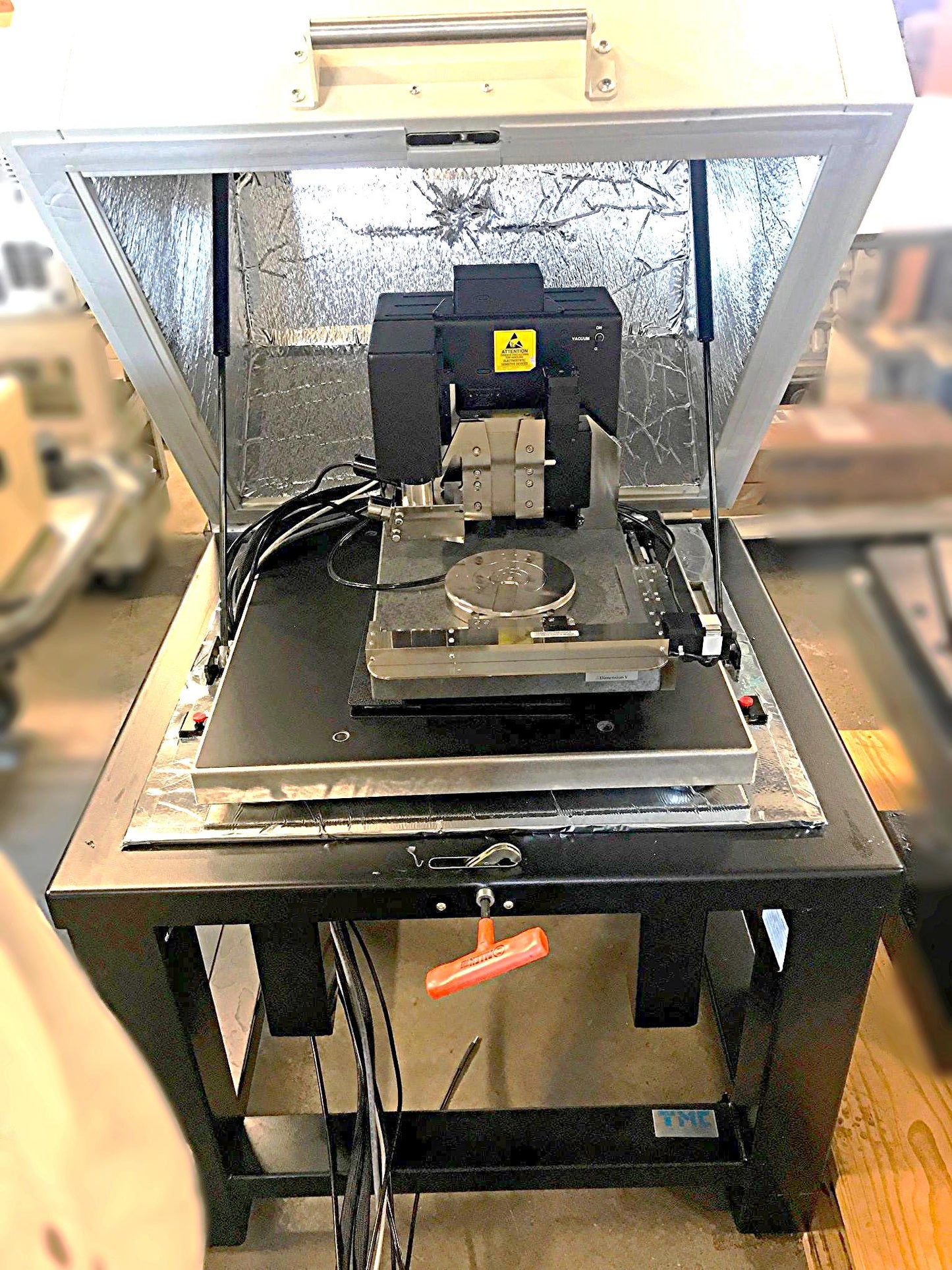 VEECO DIGITAL INSTRUMENT DIMENSION V D3100V MICROSCOPE NANOMECHANIICAL TMC TABLE