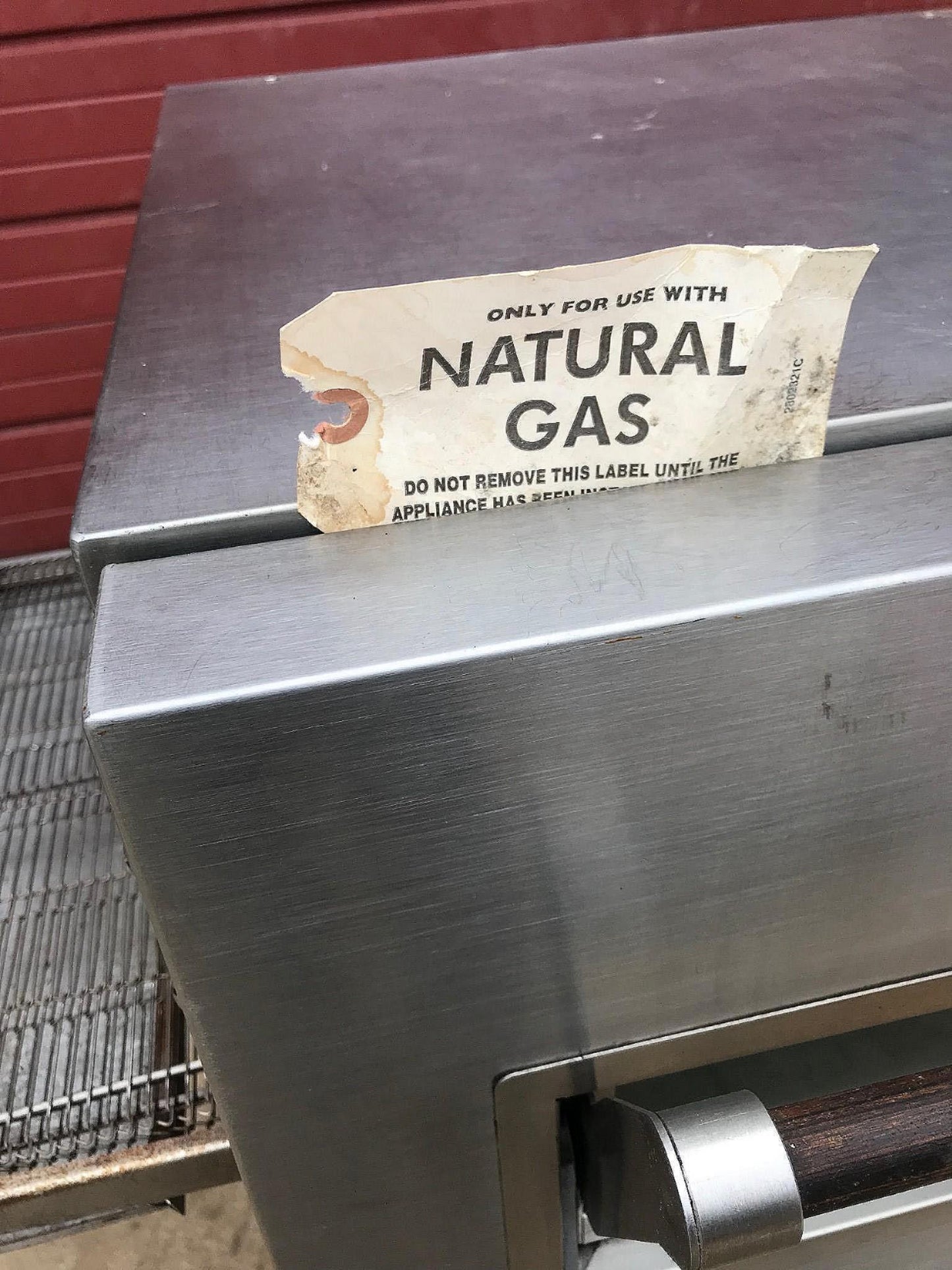 LINCOLN IMPINGER Model 1116 NATURAL GAS 120 VOLT CONVEYOR PIZZA OVEN WATCH VIDEO