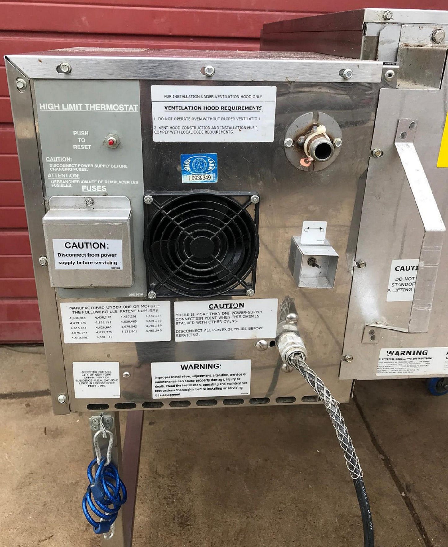 LINCOLN IMPINGER Model 1116 NATURAL GAS 120 VOLT CONVEYOR PIZZA OVEN WATCH VIDEO