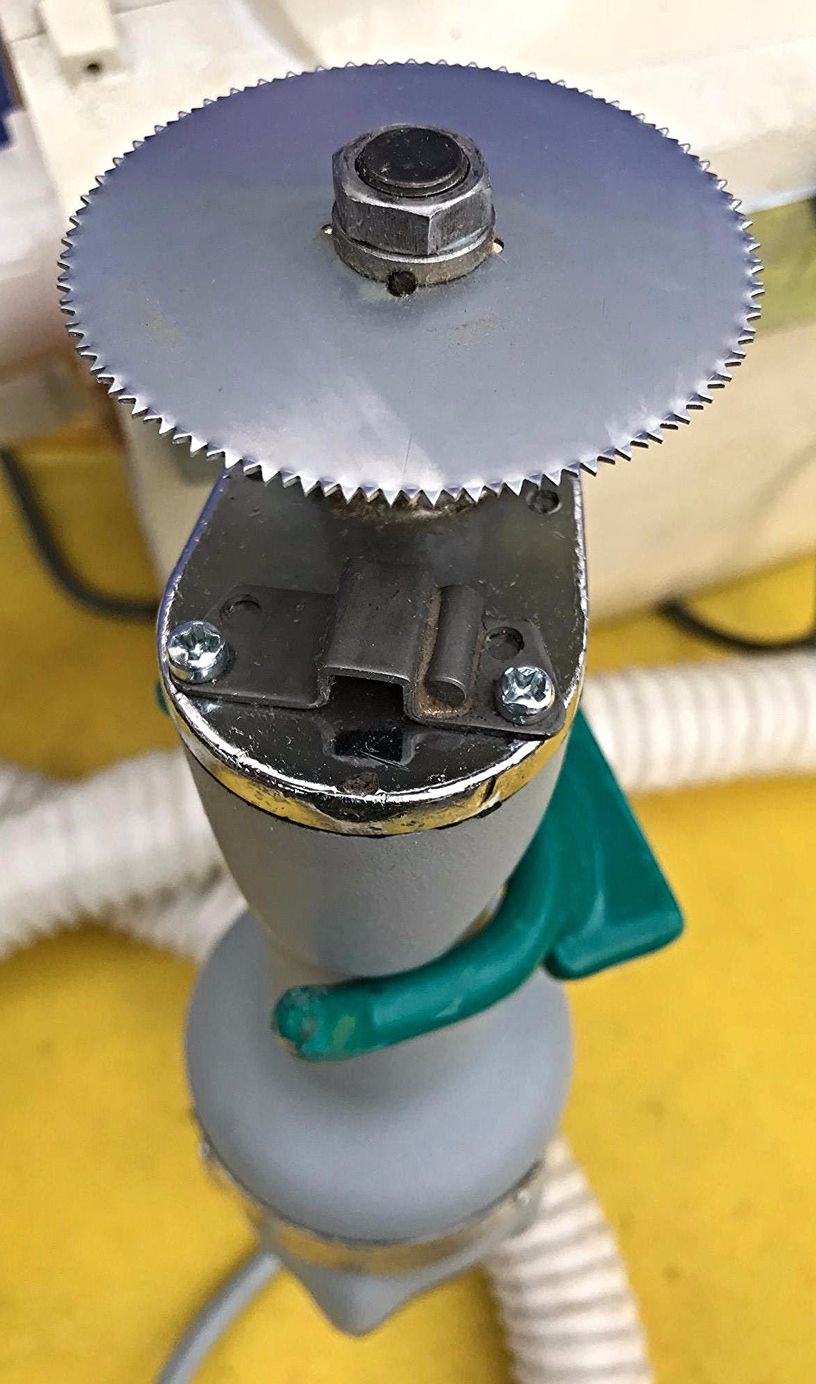 STRYKER 8208 CAST SAW CUTTER AUTOPSY INCLUDES BLADE & 865 VACUUM WATCH VIDEO