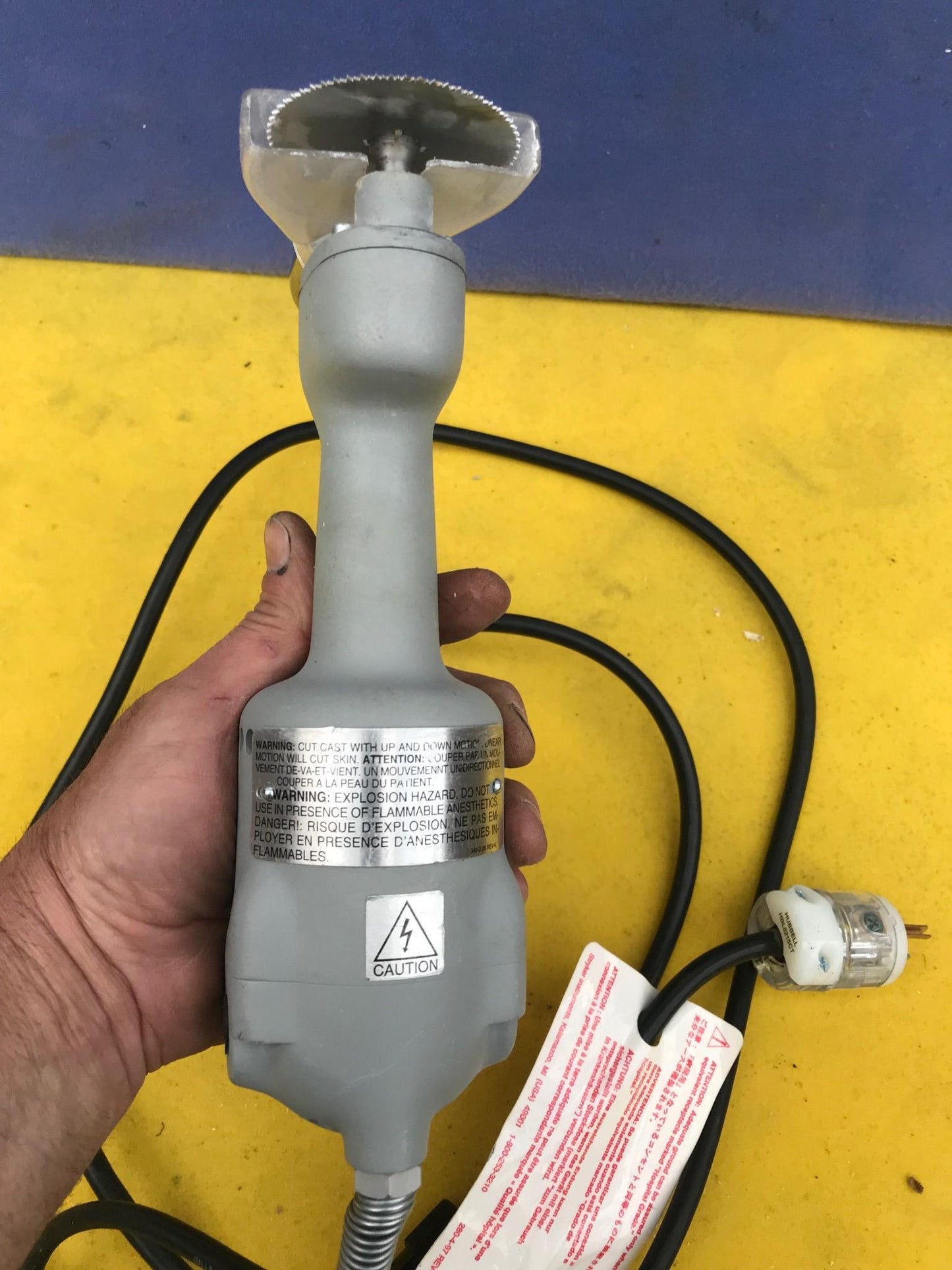 STRYKER 848 CAST SAW CUTTER AUTOPSY INCLUDES BLADE & VAC ADAPTOR WATCH VIDEO