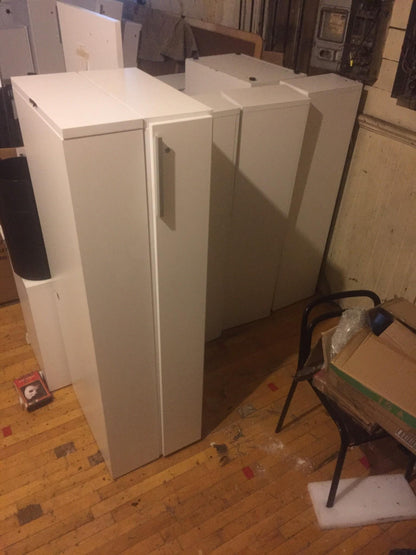 LOT OF KNOLL OFFICE FURNITURE WHITE LAMINATE  DESK LOCKER TOWER FILE CABINET