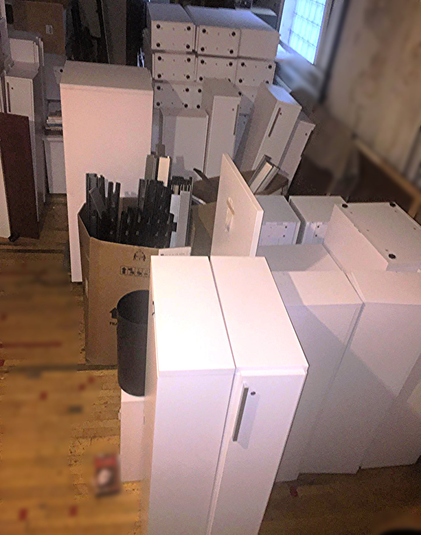 LOT OF KNOLL OFFICE FURNITURE WHITE LAMINATE  DESK LOCKER TOWER FILE CABINET