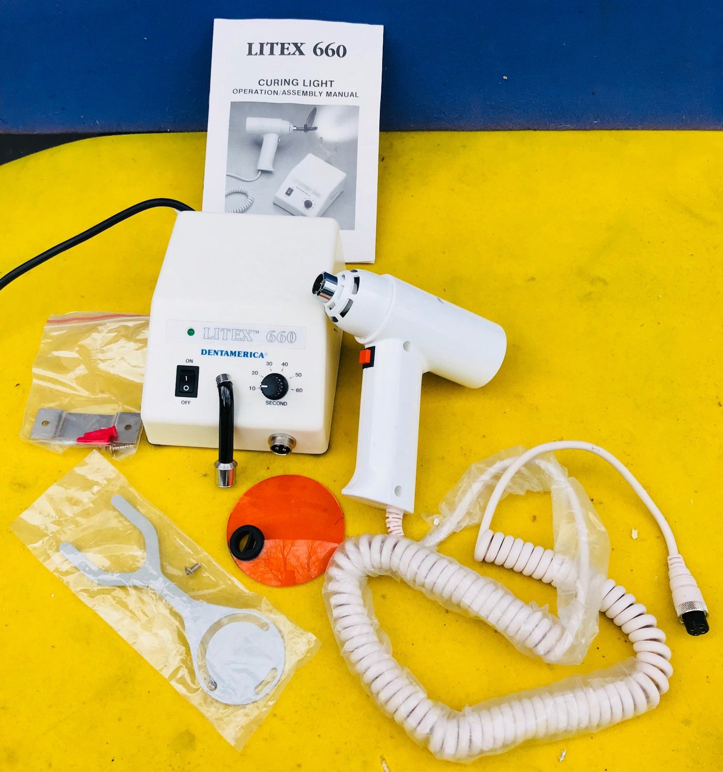 DENTAMERICA LITEX 660 DENTAL CURING LIGHT IN ORIGINAL BOX FREE SHIP WATCH VIDEO