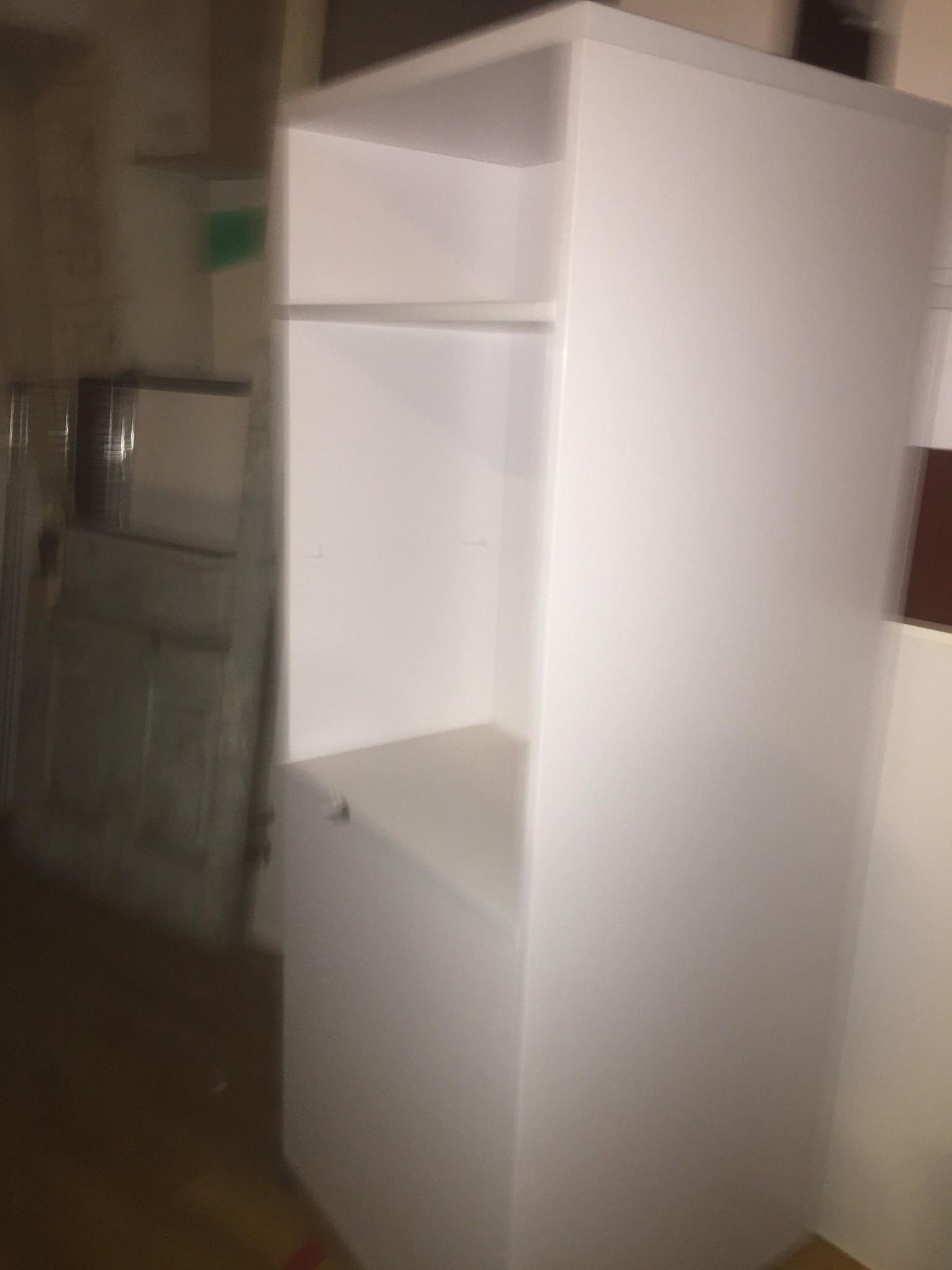 LOT OF KNOLL OFFICE FURNITURE WHITE LAMINATE  DESK LOCKER TOWER FILE CABINET