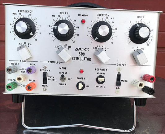 GRASS SD9B NERVE STIMULATOR NEUROLOGY 100% WORKING WATCH VIDEO FREE SHIP