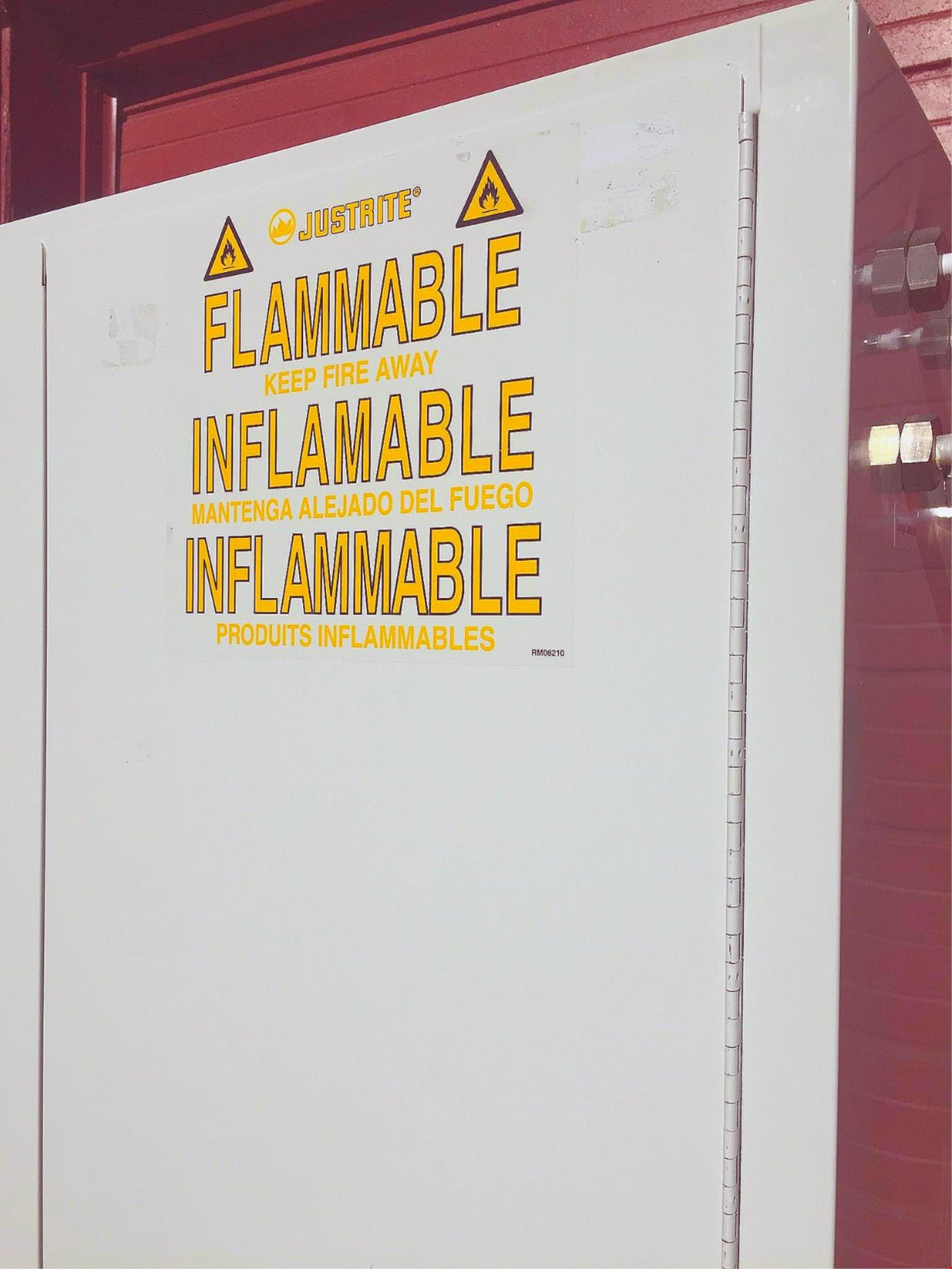 100 Liter JUSTRITE INFLAMMABLE SURE GRIP CABINET PASS THROUGH VALVE FREE SHIP
