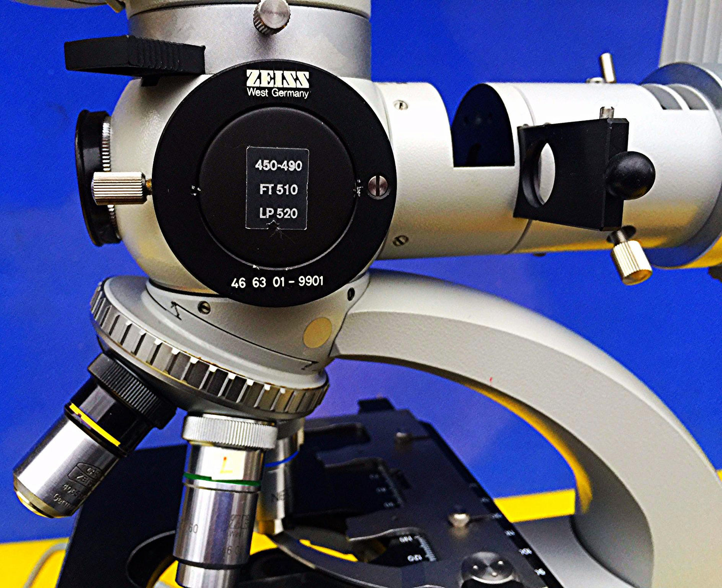 ZEISS FLUORESCENT FLUORESCENCE INSPECTION MICROSCOPE 3 OBJECTIVES WORKSPERFECTLY
