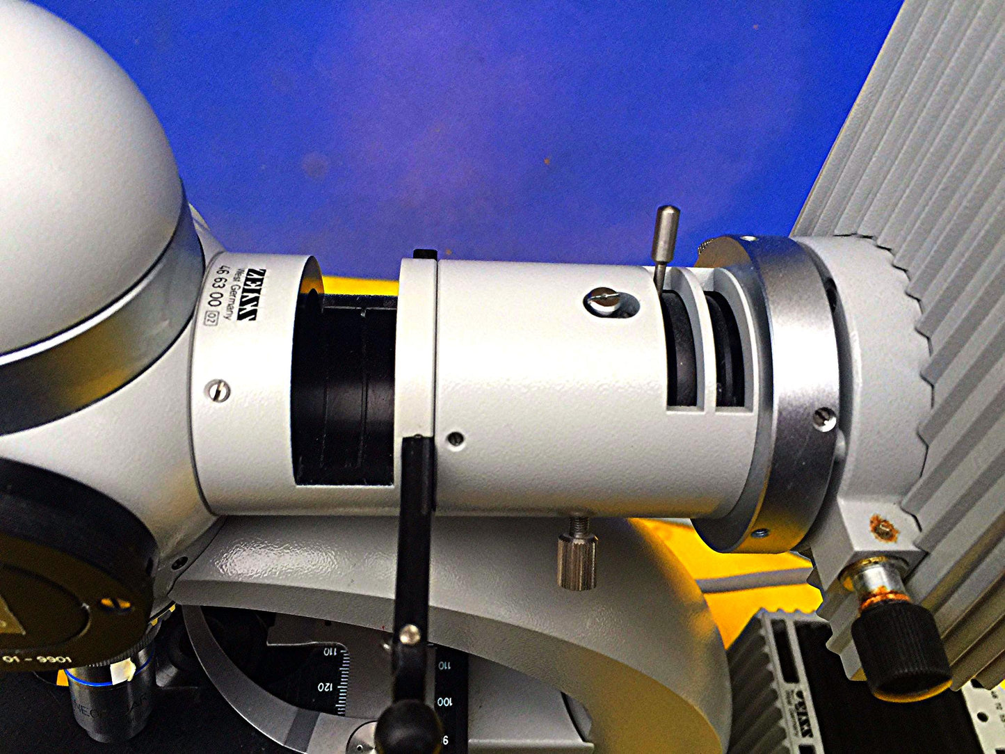 ZEISS FLUORESCENT FLUORESCENCE INSPECTION MICROSCOPE 3 OBJECTIVES WORKSPERFECTLY