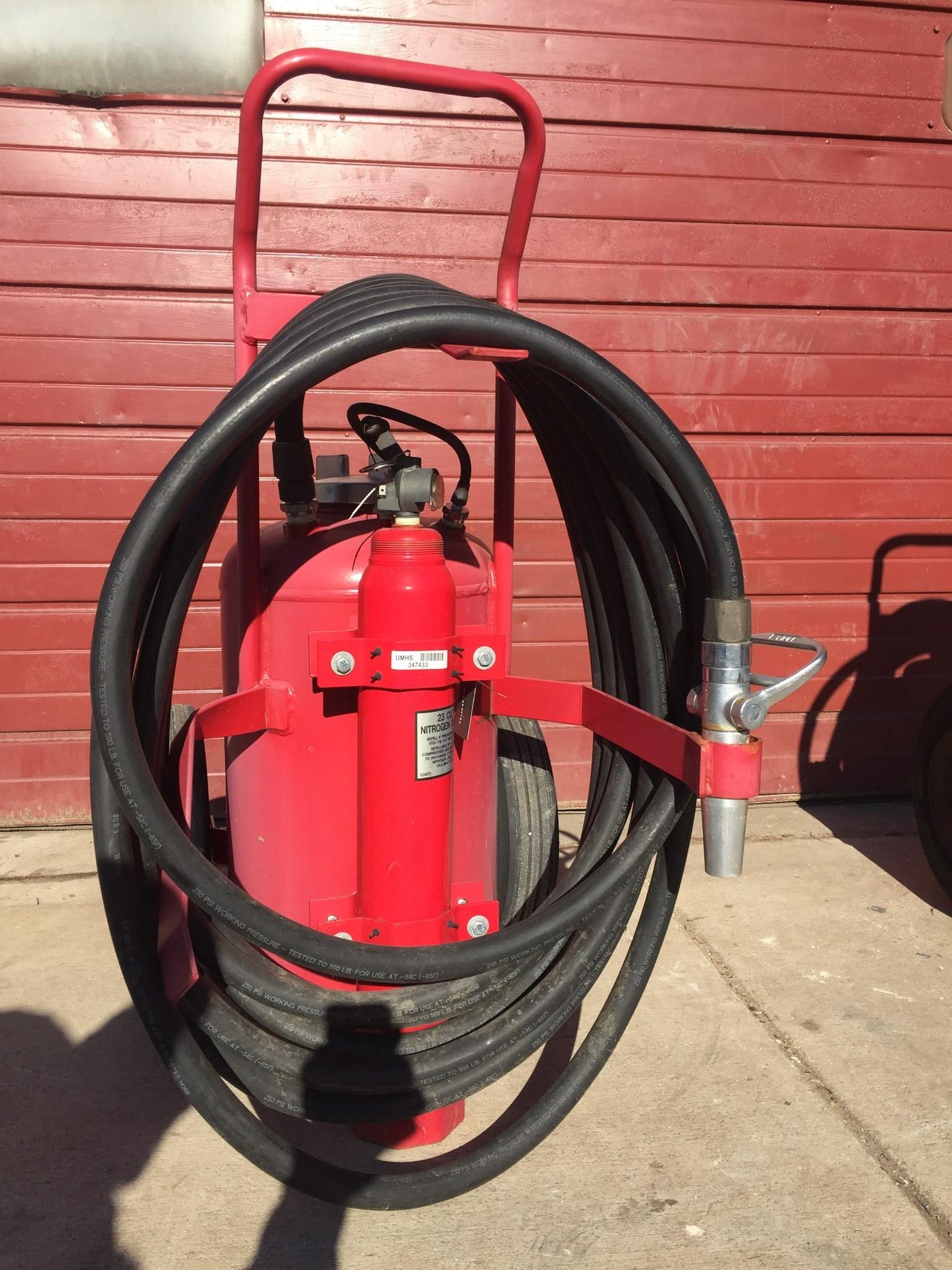 AMEREX MODEL450 NITROGEN CYLINDER ABC DRY CHEMICAL FIRE EXTINGUISHER ON WHEELS