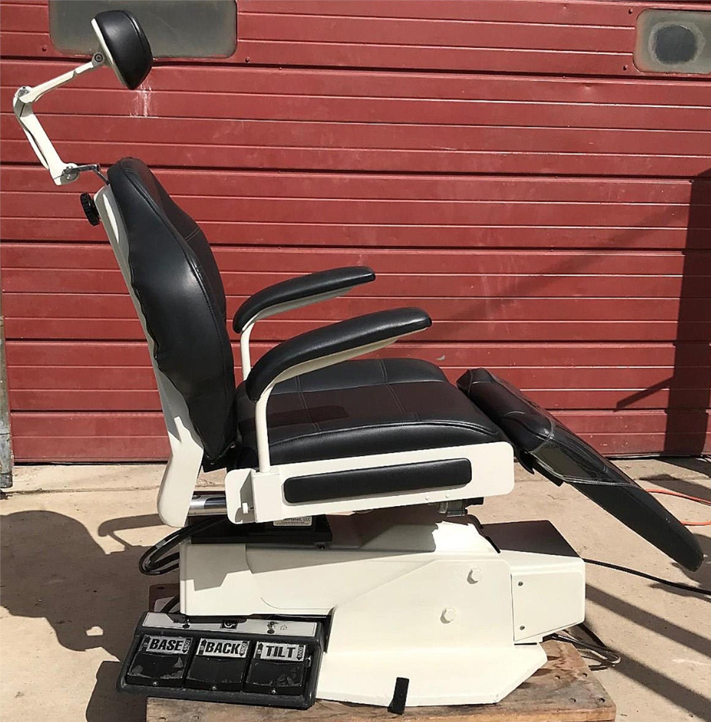 BOYD S-910/3 HI-LO POWER PATIENT EXAM SURGICAL CHAIR REMOTE WATCH VIDEO