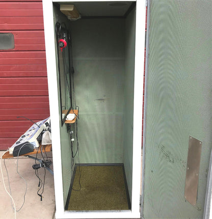 INTERACOUSTICS AT235 AUDIOMETER w/ PROBE & AD229 SOUND CHAMBER BOOTH WATCH VIDEO