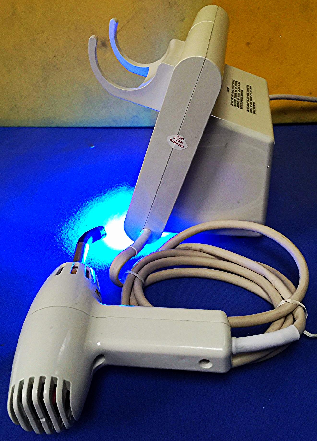 KERR OPTILUX 501 HALOGEN DENTAL CURING LIGHT PERFECT WORKING CONDITION