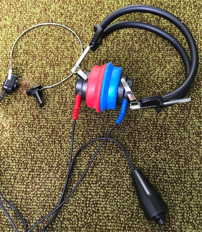 INTERACOUSTICS AT235 AUDIOMETER w/ PROBE & AD229 SOUND CHAMBER BOOTH WATCH VIDEO