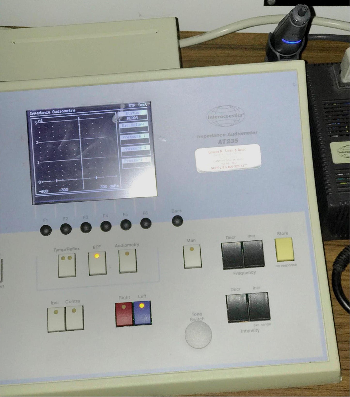 INTERACOUSTICS AT235 AUDIOMETER w/ PROBE & AD229 SOUND CHAMBER BOOTH WATCH VIDEO