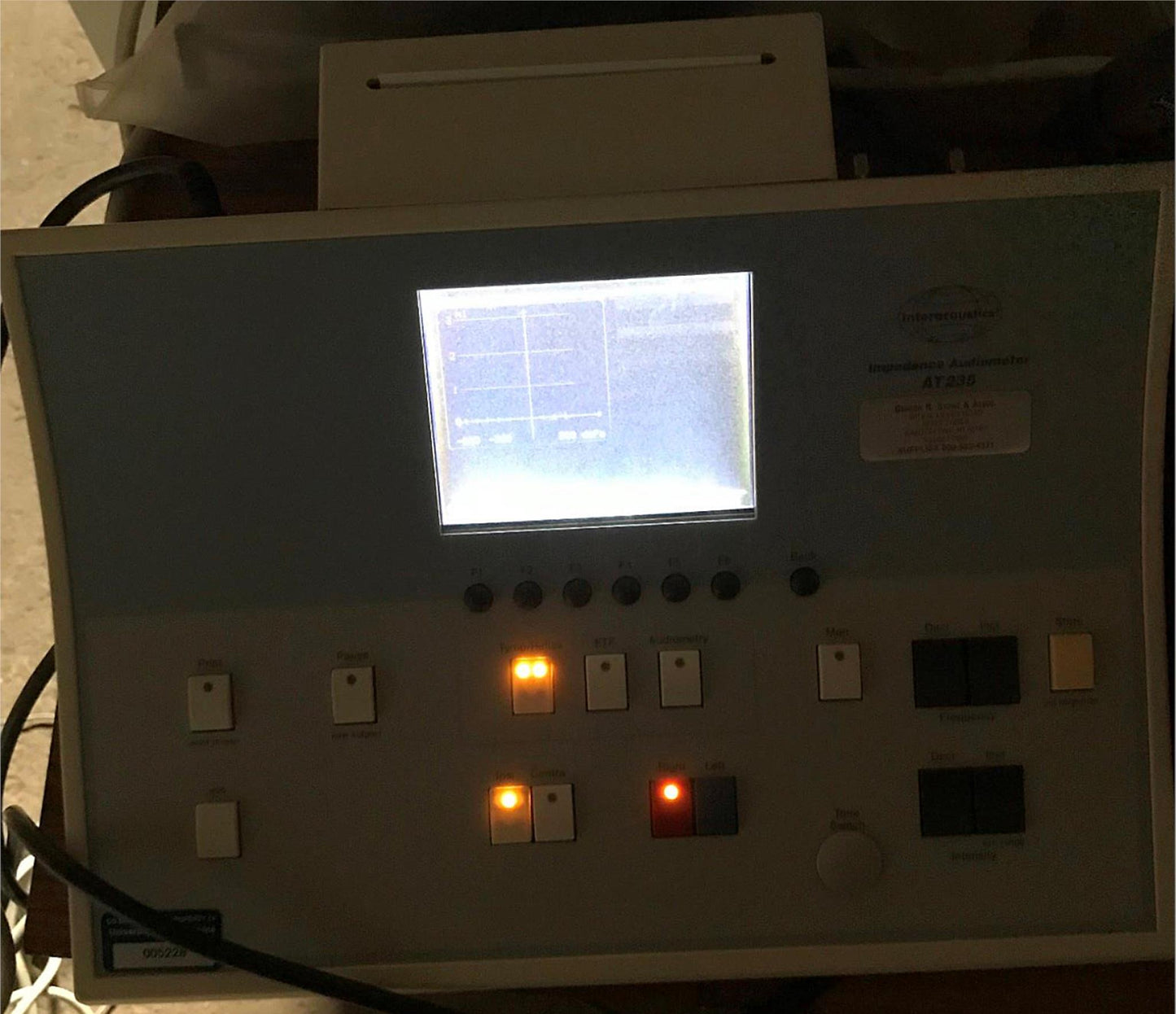 INTERACOUSTICS AT235 AUDIOMETER w/ PROBE & AD229 SOUND CHAMBER BOOTH WATCH VIDEO