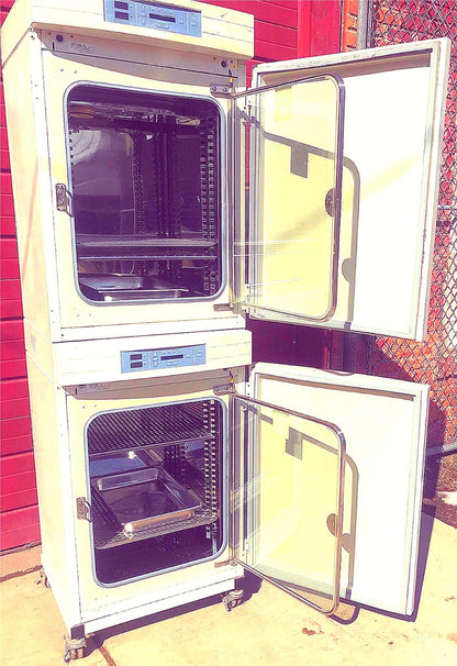 FORMA INCUBATOR Water Jacketed Double Stack Model 3110 CO2 PERFECT WATCH VIDEO