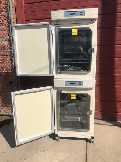 FORMA INCUBATOR Water Jacketed Double Stack Model 3110 CO2 PERFECT WATCH VIDEO