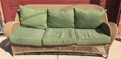 WONDERFUL RATTAN SOFA GREEN FABRIC CUSHIONS NO RIPS NO TEARS FREE SHIPPING
