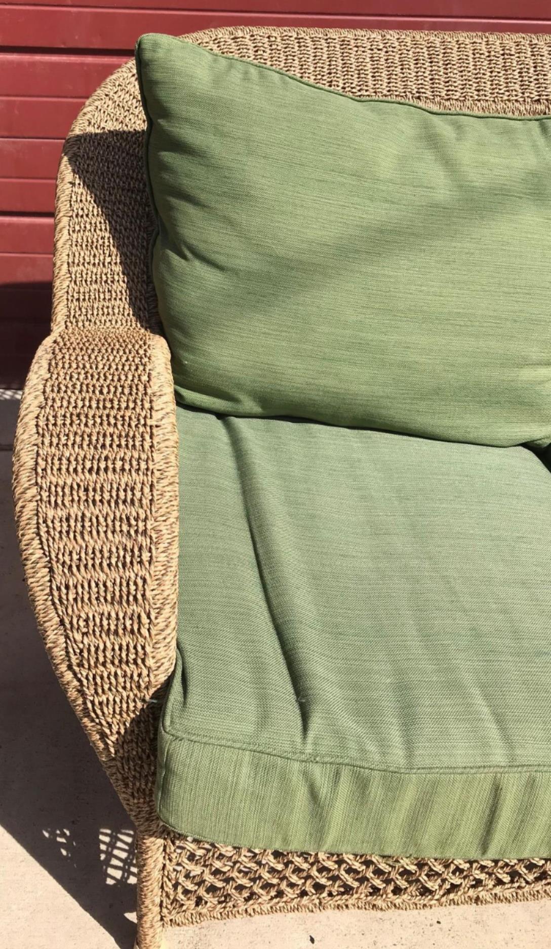 WONDERFUL RATTAN SOFA GREEN FABRIC CUSHIONS NO RIPS NO TEARS FREE SHIPPING