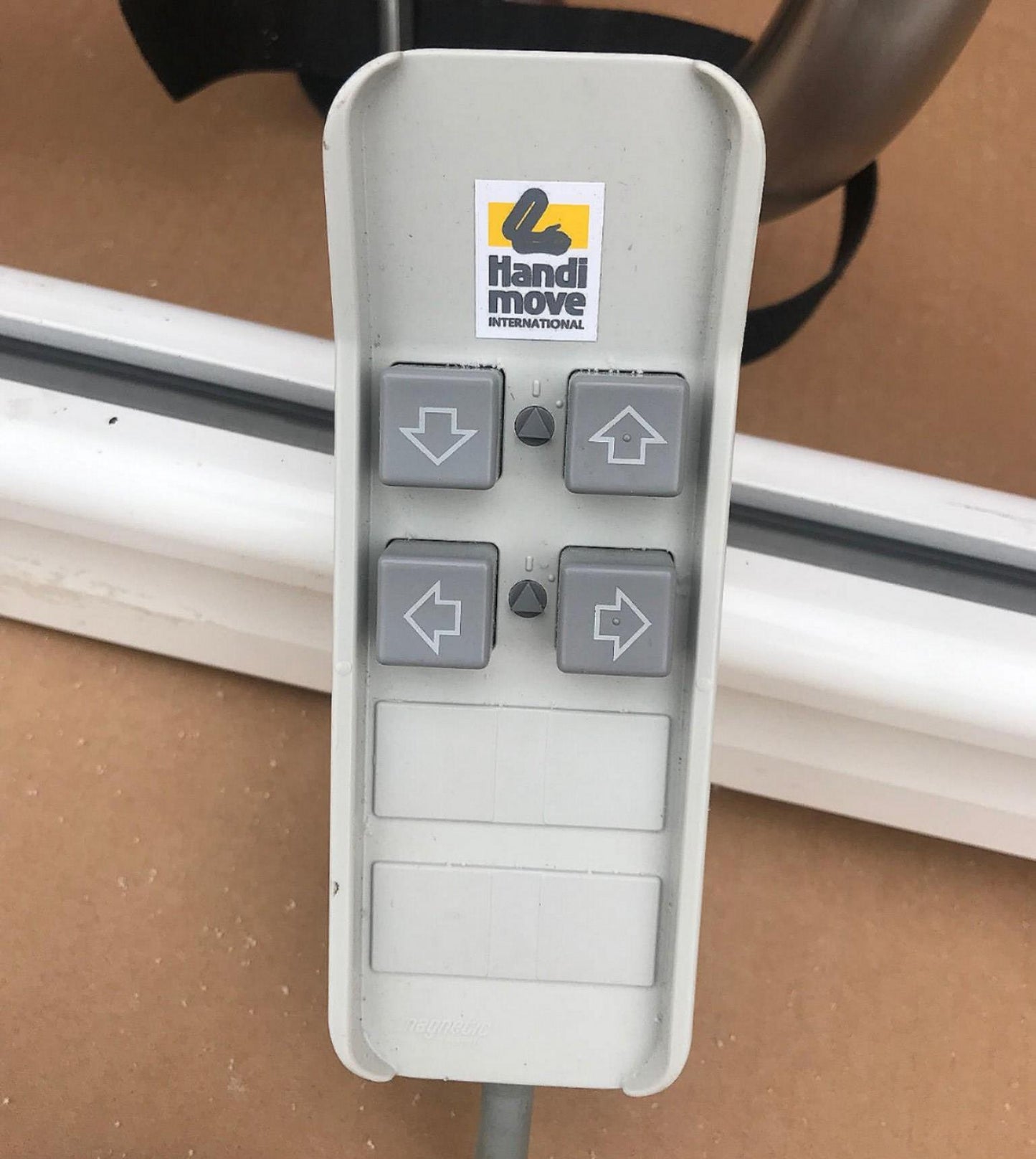 HANDI MOVE SURE HANDS PATIENT CEILING LIFT INCLUDES THE TRACK WATCH VIDEO