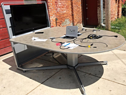 STEELCASE MEDIASCAPE SP106-101 & 5 VIRTUAL PUCKs NEC HDMI E422(L420UT CONFERENCE